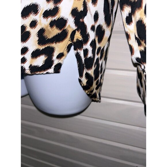 Chicos Sz 1 (MEDIUM) Sandwash Satin Leopard Tunic Top Button Up Modal EUC - Picture 8 of 12